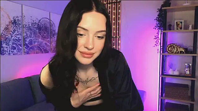 Snapshot of StellaryShy chatting on 12/31/24, 01:52 StellaryShy online show from 12/31/24, 01:52