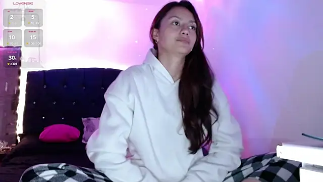 holy juli online show from 01/21/25, 05:49