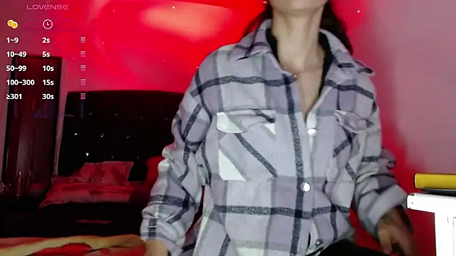 holy juli online show from 02/10/25, 03:24