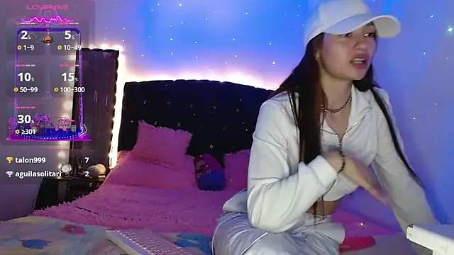 holy juli online show from 02/25/25, 06:14