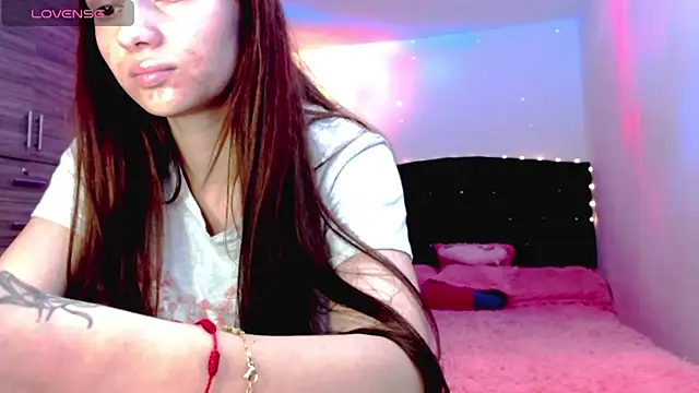 holy juli online show from 11/30/25, 05:44