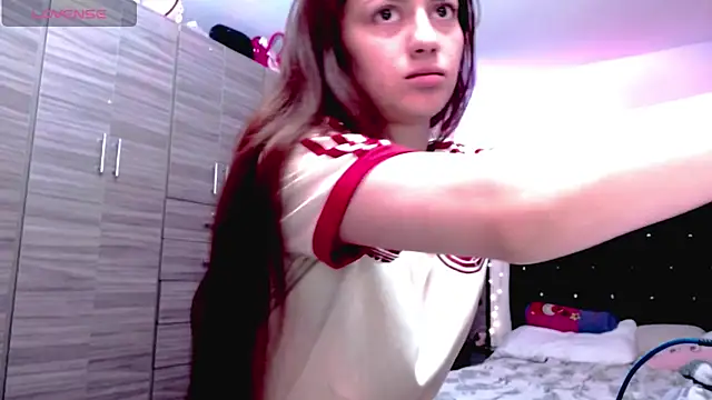 holy juli online show from 02/01/26, 03:49