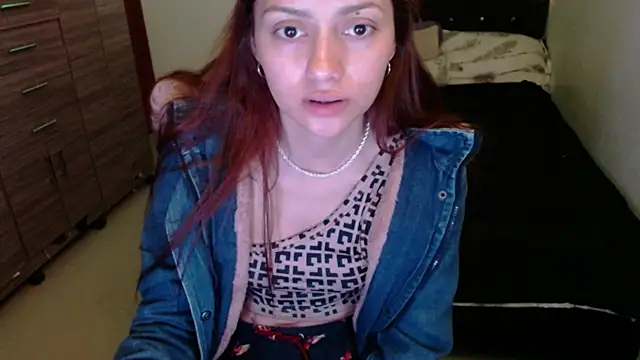 holy juli online show from 05/27/26, 03:36