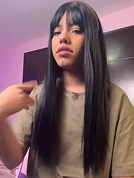 KellyOlsenbe online show from 03/03/25, 08:11