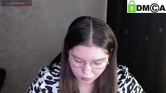 Snapshot of holy_michela chatting on 09/20/25, 04:57 holy michela online show from 09/20/25, 04:57