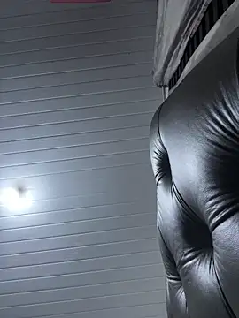 luara1988 online show from 12/17/25, 09:15