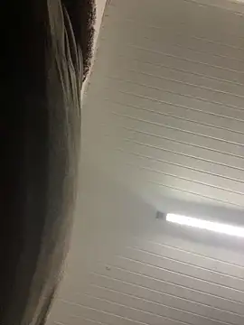 luara1988 online show from 12/20/25, 10:28