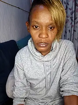 Snapshot of TastyAfrica chatting on 11/18/25, 07:29 TastyAfrica online show from 11/18/25, 07:29