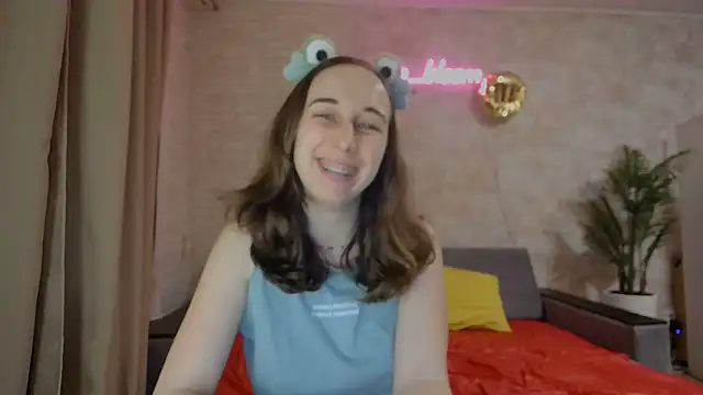 Anika bloom online show from 03/02/25, 02:30