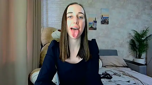 Anika bloom online show from 02/02/26, 09:41