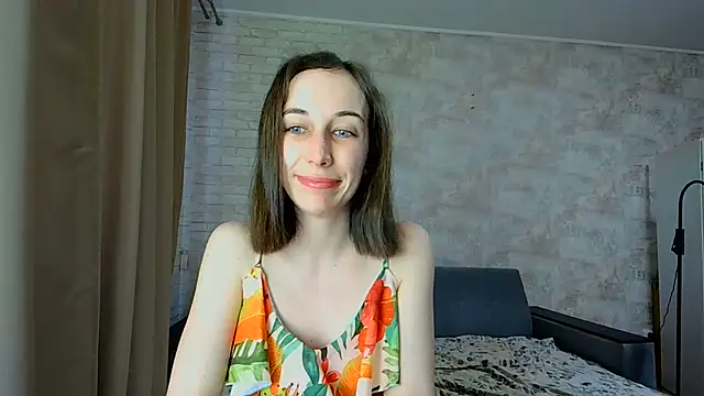 Snapshot of Anika_bloom chatting on 07/06/26, 02:25 Anika bloom online show from 07/06/26, 02:25