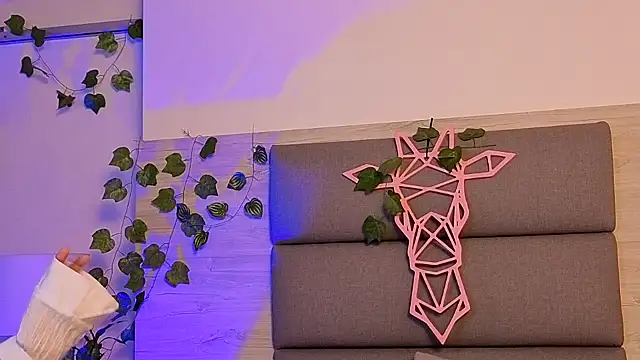 Snapshot of Lily_Miiller chatting on 11/09/25, 08:29 Lily Miiller online show from 11/09/25, 08:29