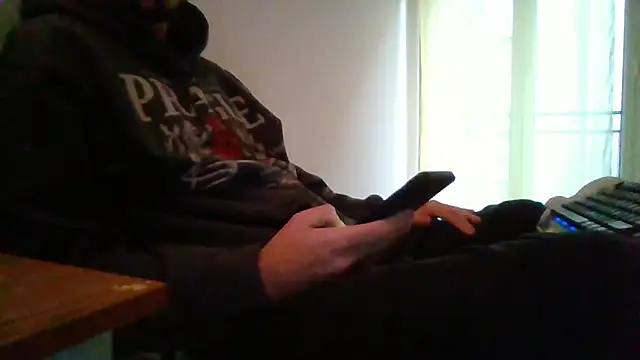 lusluk online show from 12/30/24, 03:35