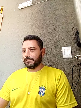 P4uzud4O online show from 04/05/26, 11:18