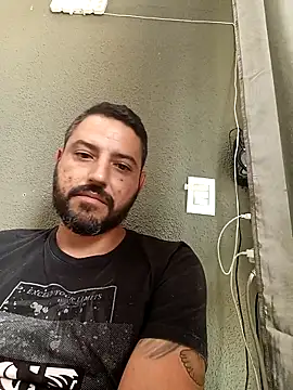 P4uzud4O online show from 04/11/26, 04:11