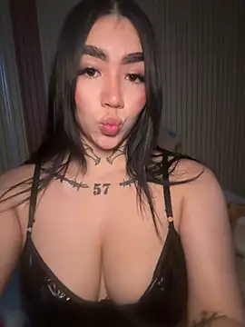 Nickiiiii online show from 02/03/26, 06:22