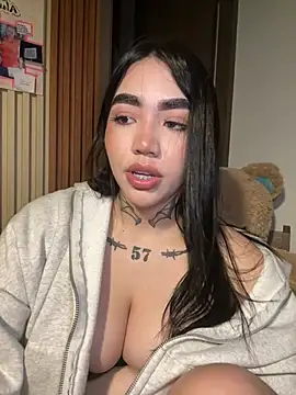 Nickiiiii online show from 03/22/26, 04:38