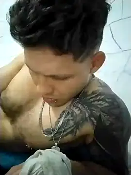 Snapshot of King_russo chatting on 03/15/25, 11:06 King russo online show from 03/15/25, 11:06