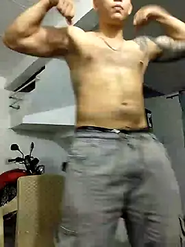 Snapshot of King_russo chatting on 09/18/25, 12:34 King russo online show from 09/18/25, 12:34