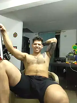 Snapshot of King_russo chatting on 10/24/25, 04:31 King russo online show from 10/24/25, 04:31