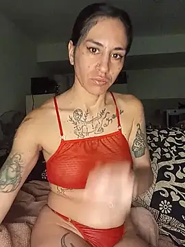 LaCristinatrans online show from 10/27/25, 06:56