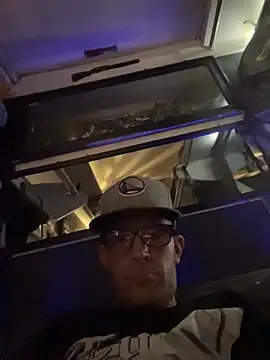 DirkD916 online show from 10/12/25, 10:42