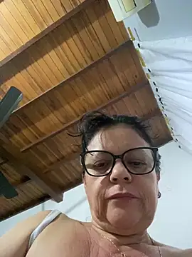 Sharongirl07 online show from 04/10/26, 10:53