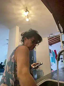 Sharongirl07 online show from 04/14/26, 12:44