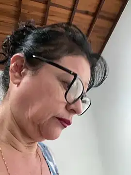 Sharongirl07 online show from 04/27/26, 12:14