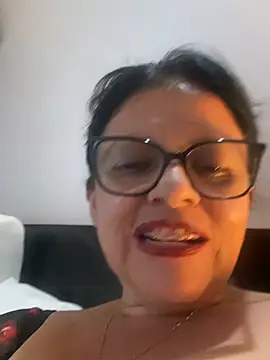 Snapshot of Sharongirl07 chatting on 07/14/26, 10:37 Sharongirl07 online show from 07/14/26, 10:37