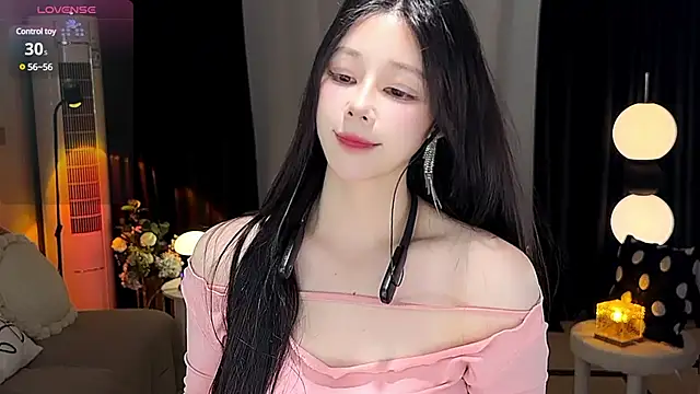 Snapshot of sweateanv_ chatting on 12/31/24, 05:22 sweateanv online show from 12/31/24, 05:22