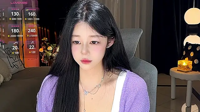 Snapshot of sweateanv_ chatting on 01/02/25, 08:06 sweateanv online show from 01/02/25, 08:06