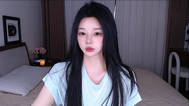 sweateanv  online show from 05/15/26, 09:38