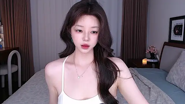sweateanv  online show from 07/28/26, 09:26