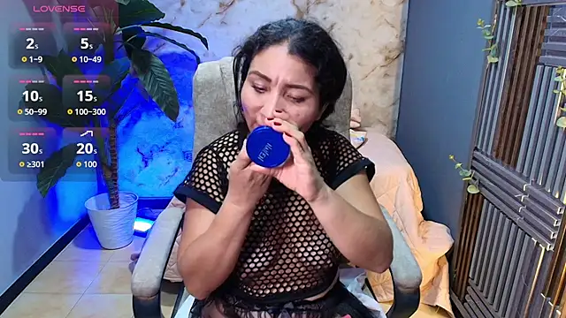 Snapshot of jennaa_milf_ chatting on 06/23/26, 07:34 jennaa milf online show from 06/23/26, 07:34