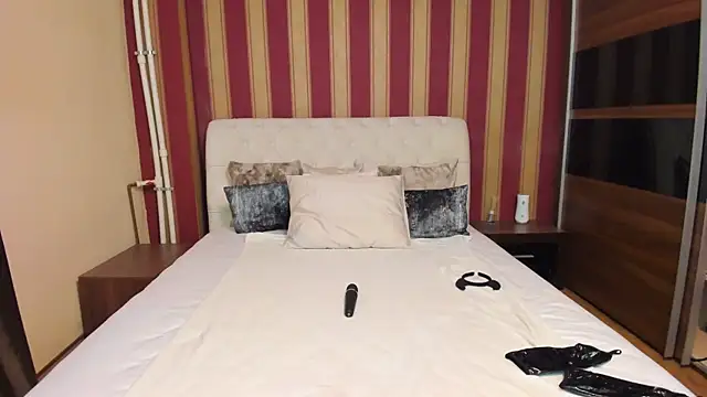 AshPage online show from 09/20/25, 08:21