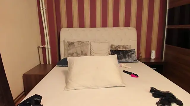 AshPage online show from 02/04/26, 10:15