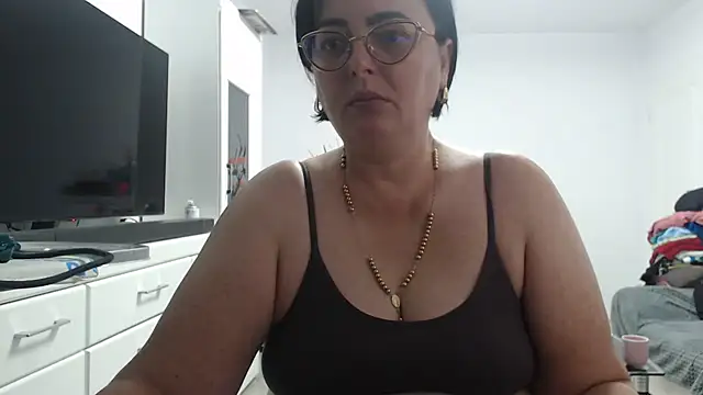 Amandamuller1982 online show from 10/06/25, 02:25