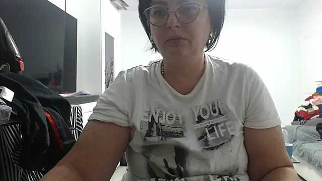 Amandamuller1982 online show from 10/26/25, 08:04