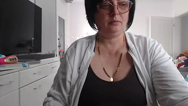 Amandamuller1982 online show from 11/21/25, 08:57