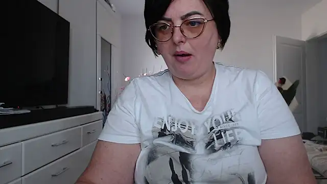 Amandamuller1982 online show from 03/05/26, 12:12