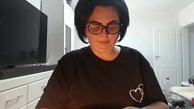 Amandamuller1982 online show from 07/04/26, 01:39
