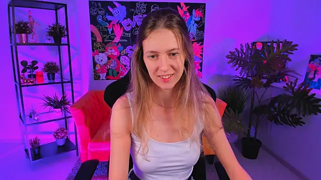 Snapshot of Sharon_Evansi chatting on 12/26/24, 08:50 Sharon Evansi online show from 12/26/24, 08:50