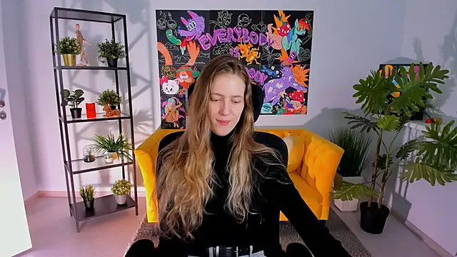 Snapshot of Sharon_Evansi chatting on 02/16/25, 06:54 Sharon Evansi online show from 02/16/25, 06:54