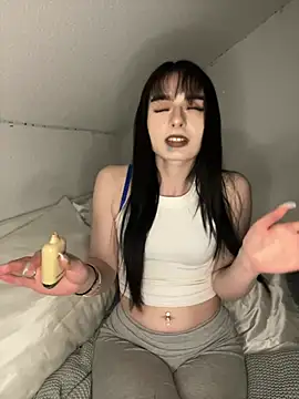 AdelinaAlia online show from 03/12/26, 06:25