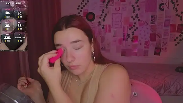 Snapshot of CookyDaisy chatting on 10/11/25, 06:39 CookyDaisy online show from 10/11/25, 06:39