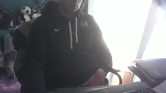 shyfrenchcock1 online show from 04/07/26, 08:26