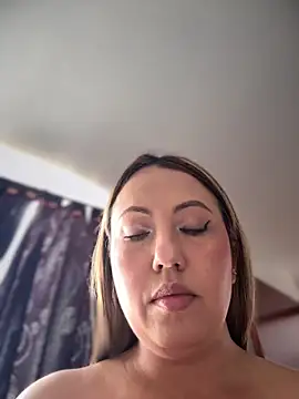 VIOLETA-25  online show from 02/02/26, 03:00