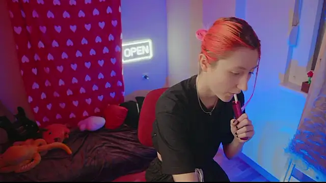 Bloom-fairy online show from 02/16/26, 01:51