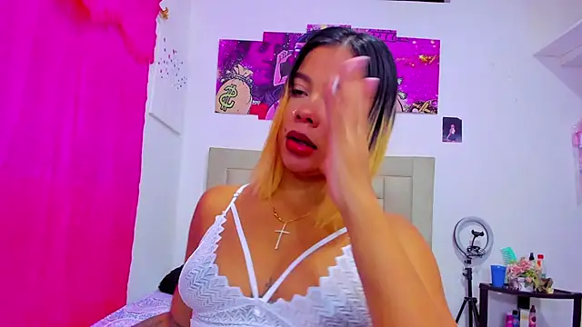 Snapshot of Miranda-brow chatting on 01/30/25, 09:58 Miranda-brow online show from 01/30/25, 09:58